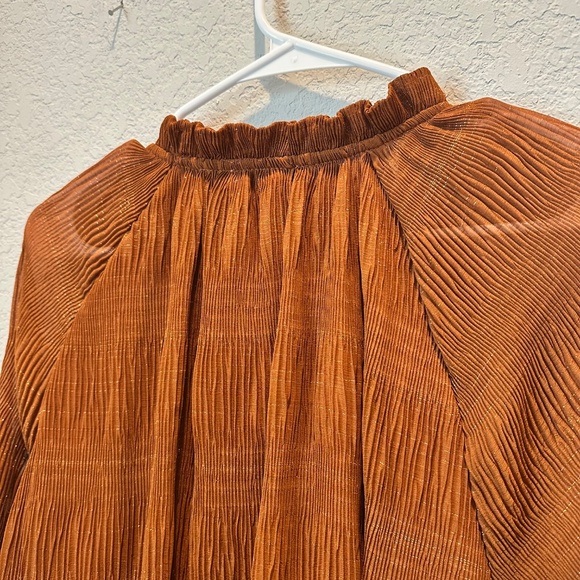 Umgee Copper Brown Metallic Accordion Pleat Boho Blouse - Size L - EUC - Picture 4 of 8